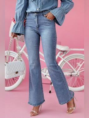Bootcut Jeans with Pockets